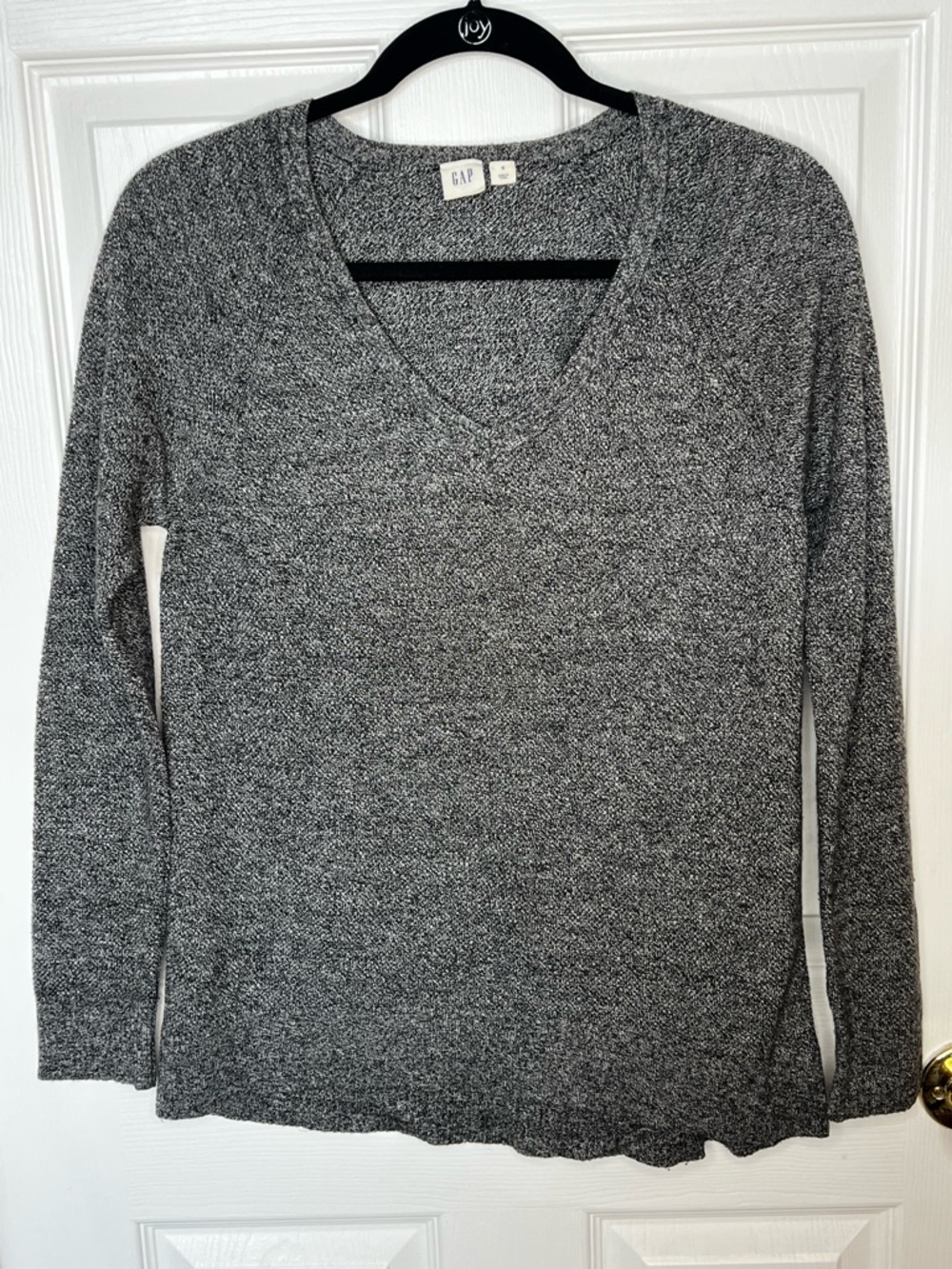 GAP Merino Wool V-Neck Sweater Charcoal Heather